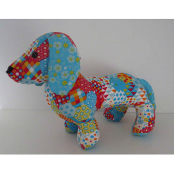 knuffle teckel gekleurd met blauw 30/25cm